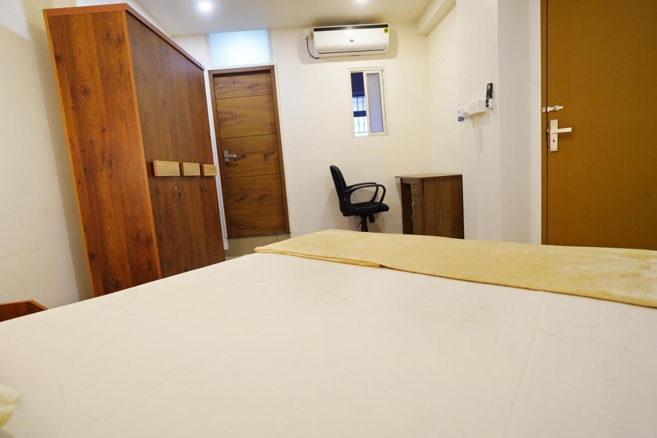 Kadampanattu'S Homestay Kochi Buitenkant foto