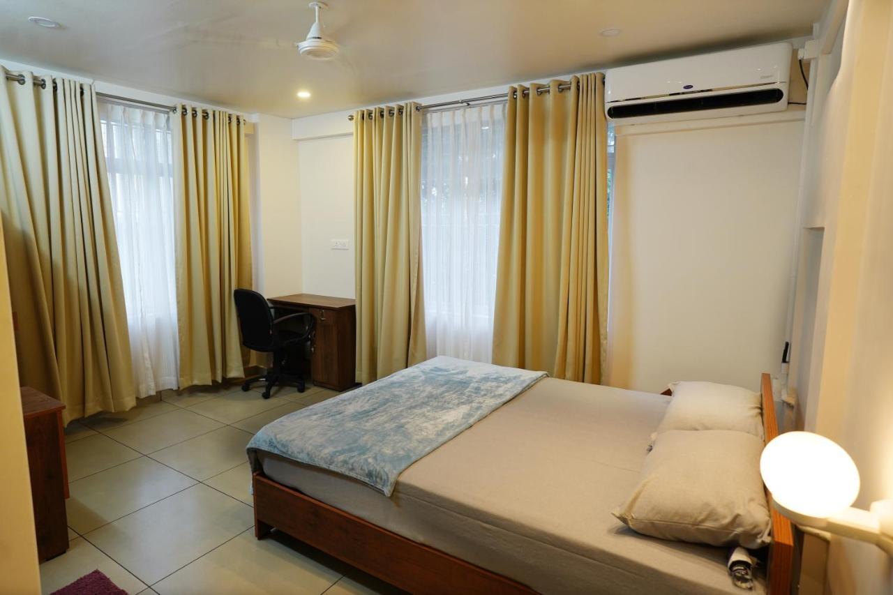 Kadampanattu'S Homestay Kochi Buitenkant foto