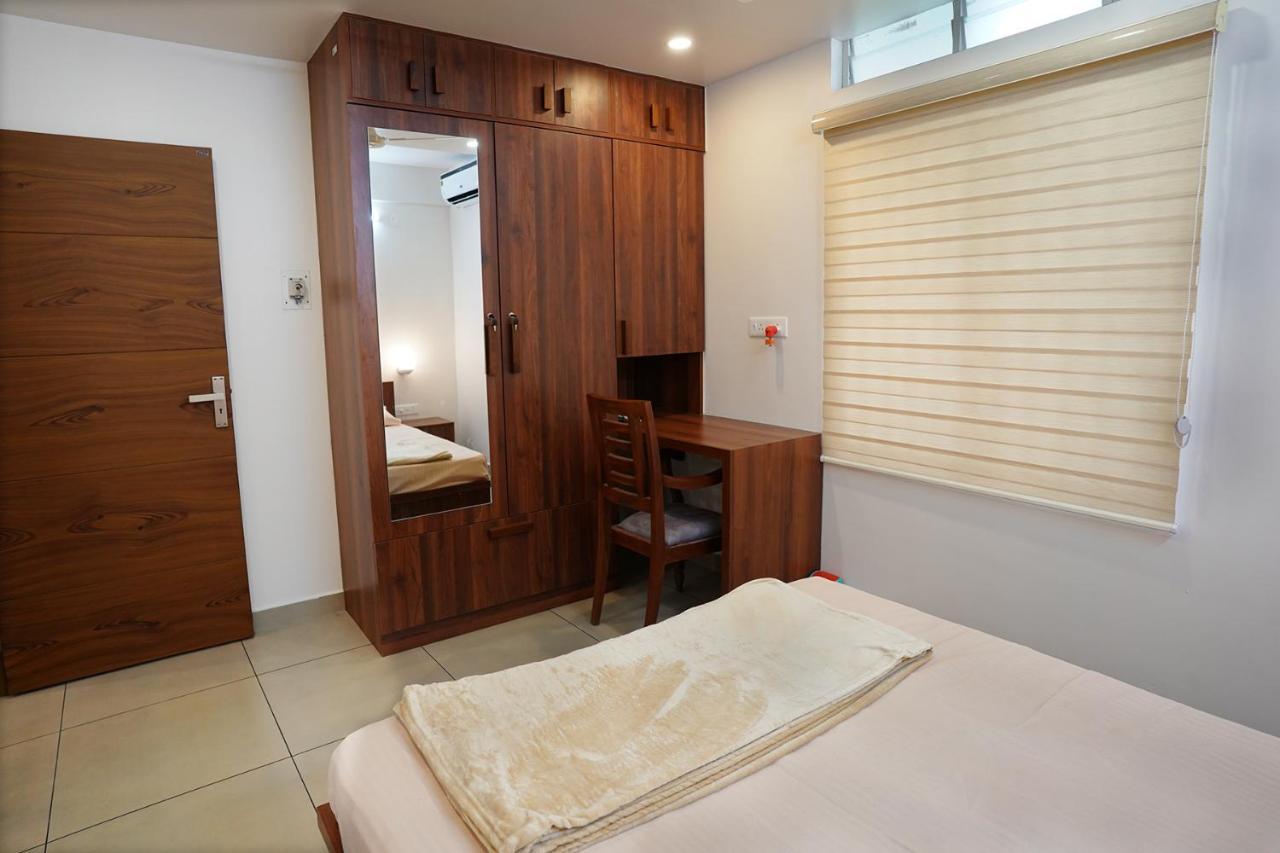Kadampanattu'S Homestay Kochi Buitenkant foto