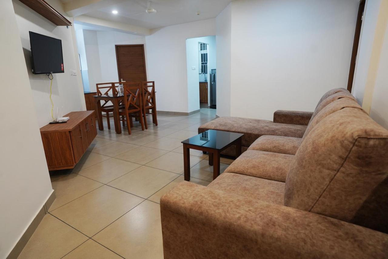 Kadampanattu'S Homestay Kochi Buitenkant foto