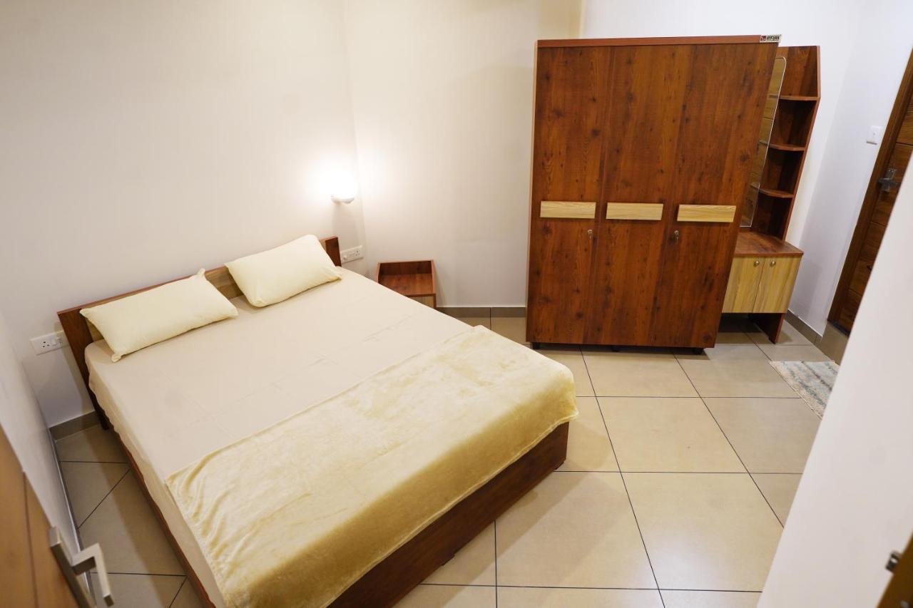 Kadampanattu'S Homestay Kochi Buitenkant foto