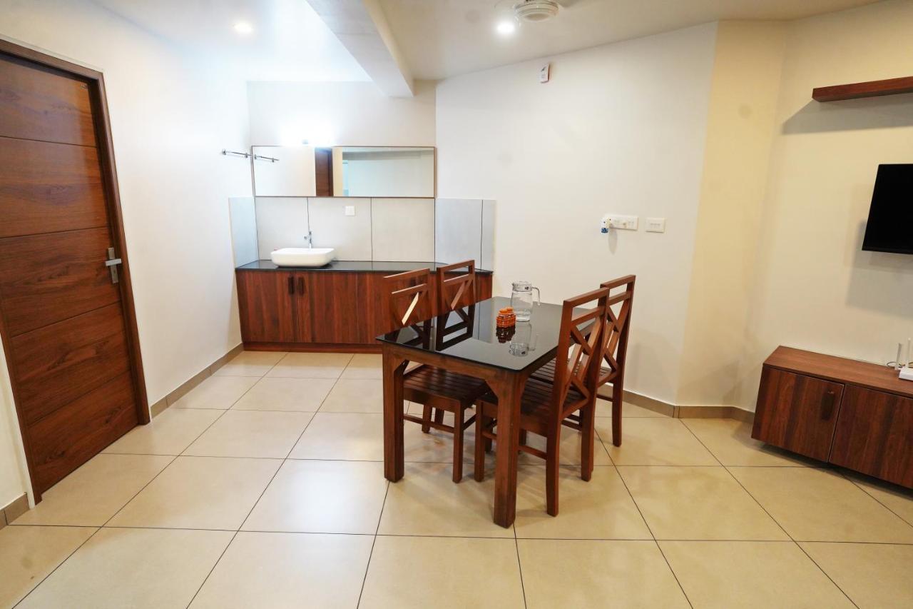 Kadampanattu'S Homestay Kochi Buitenkant foto